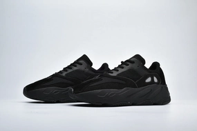 Best Running Shoe For Larger Runners BOOST 750