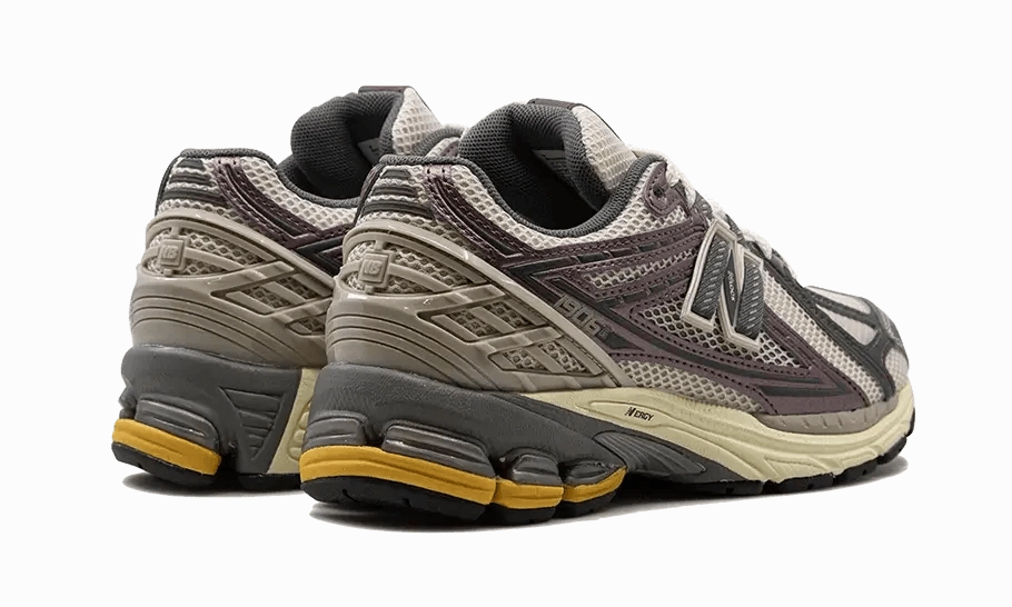 New Balance Panther 1906R Licorice