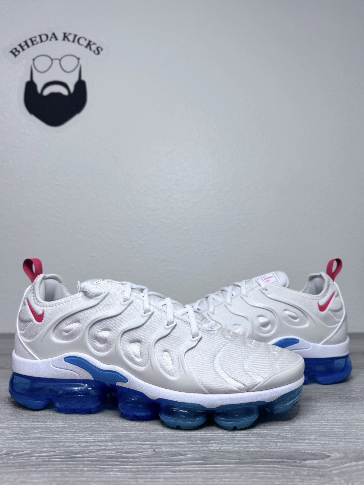 Size 10.5 - Nike Air VaporMax Plus White University Blue DV2119-100 Preowned Overpronation Shoes Asics