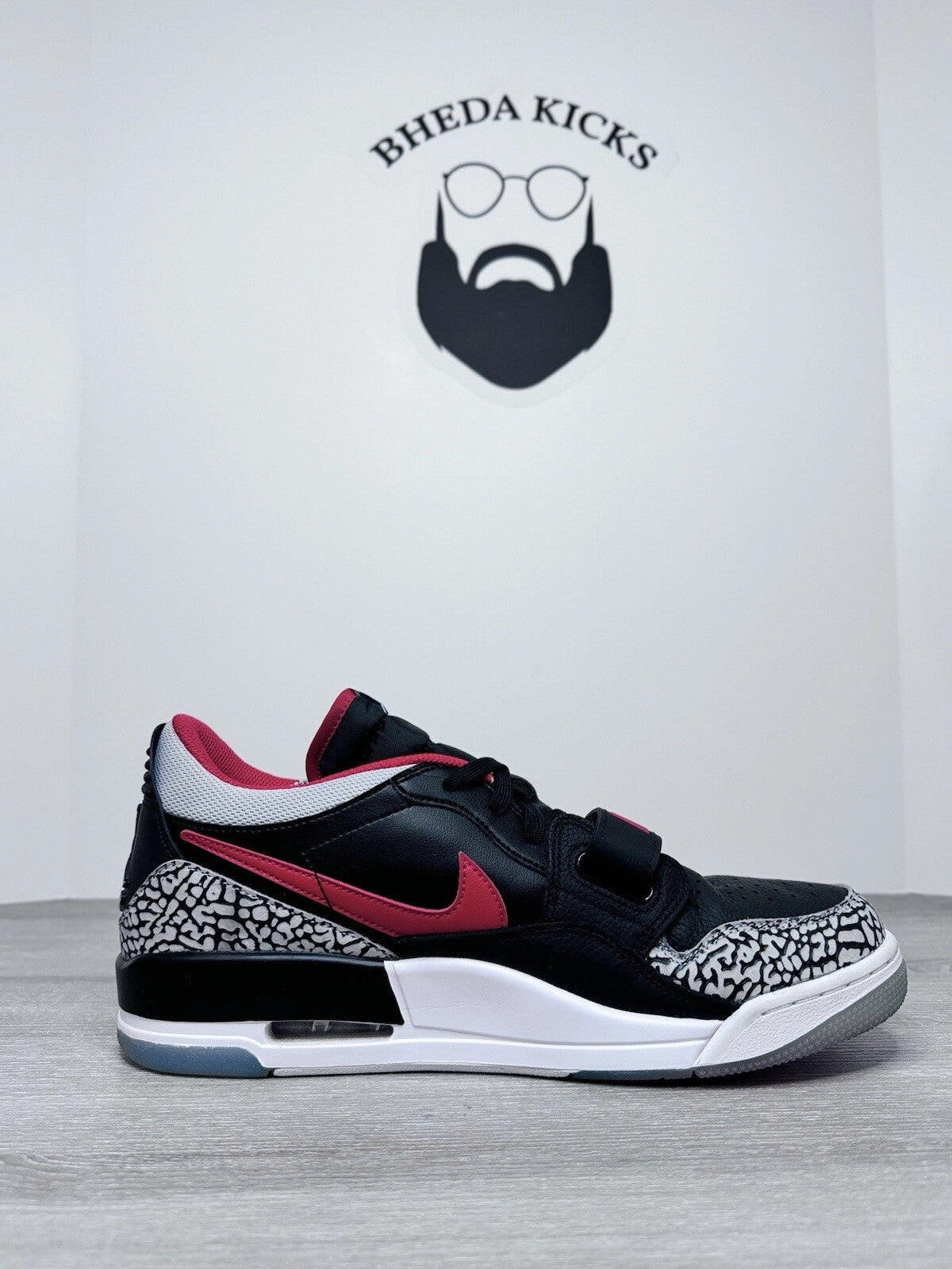 Lightest Asics Running Shoes Size 11.5 - Nike Air Jordan Legacy 312 Low Chicago Flag Black Red CD7069-004