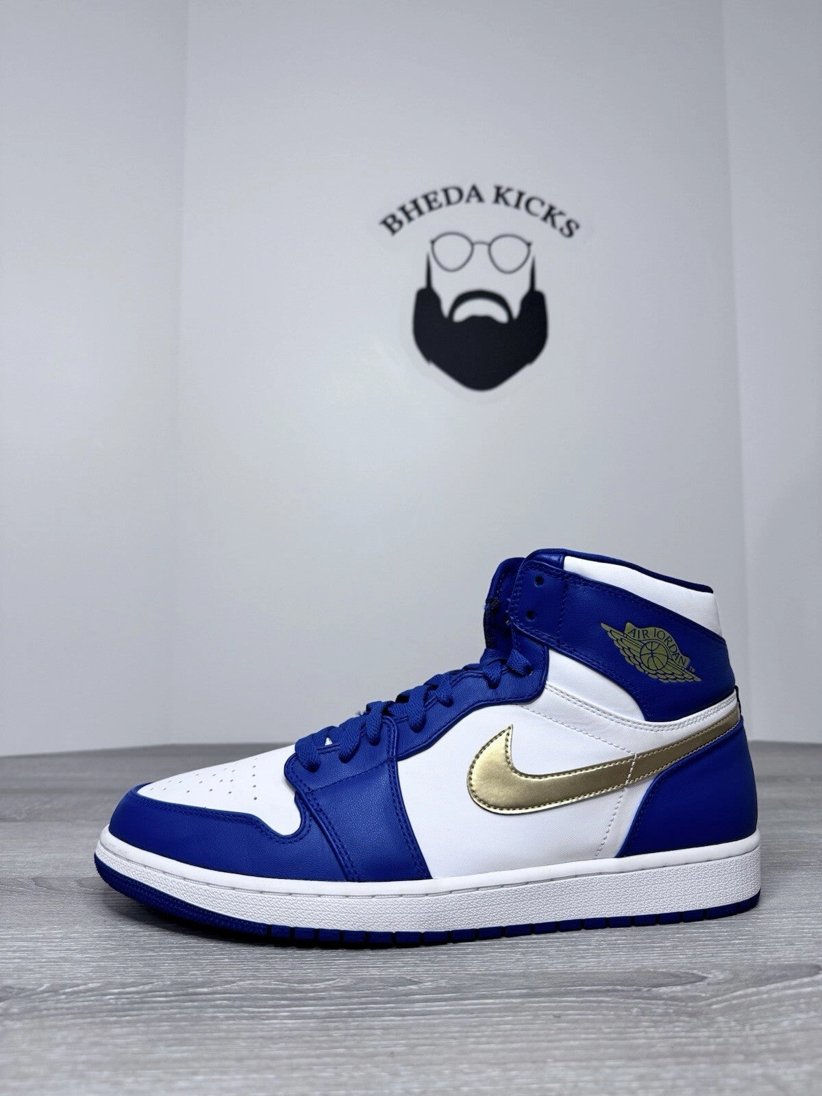 Asics Running Shoes Beginner Size 12.5 - Air Jordan 1 High Gold Medal Nike Retro Blue White 2016 332550-406