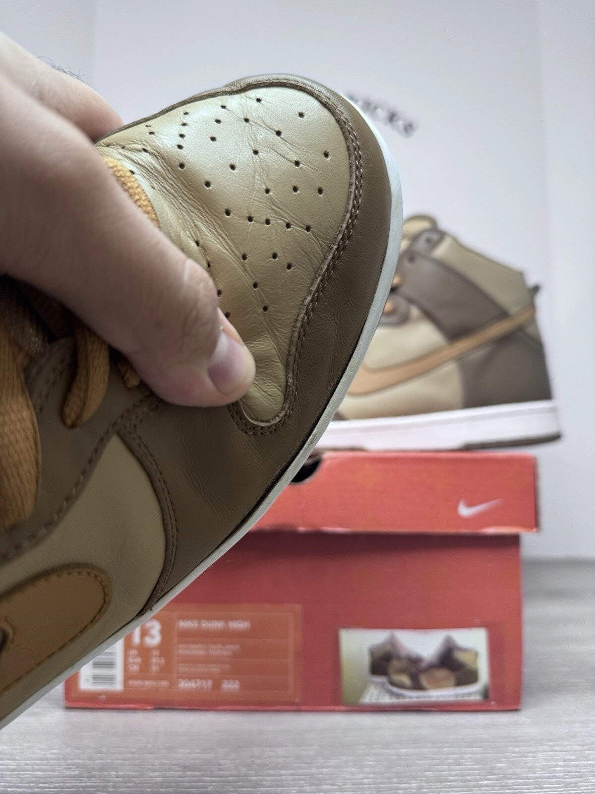 Track Shoes Asics Size 13 -  Nike Dunk High Brown Maple Taupe 2003 304717-222 Preowned Vintage