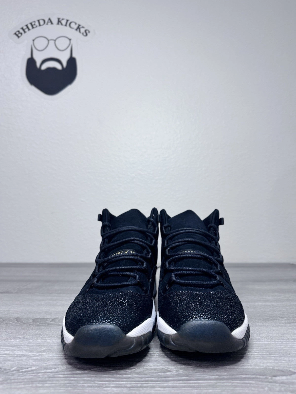 Size 6y - Nike Air Jordan 11 Retro Heiress Black Stingray 852625-030 GS Asics Gel-nimbus 26 Running Shoes