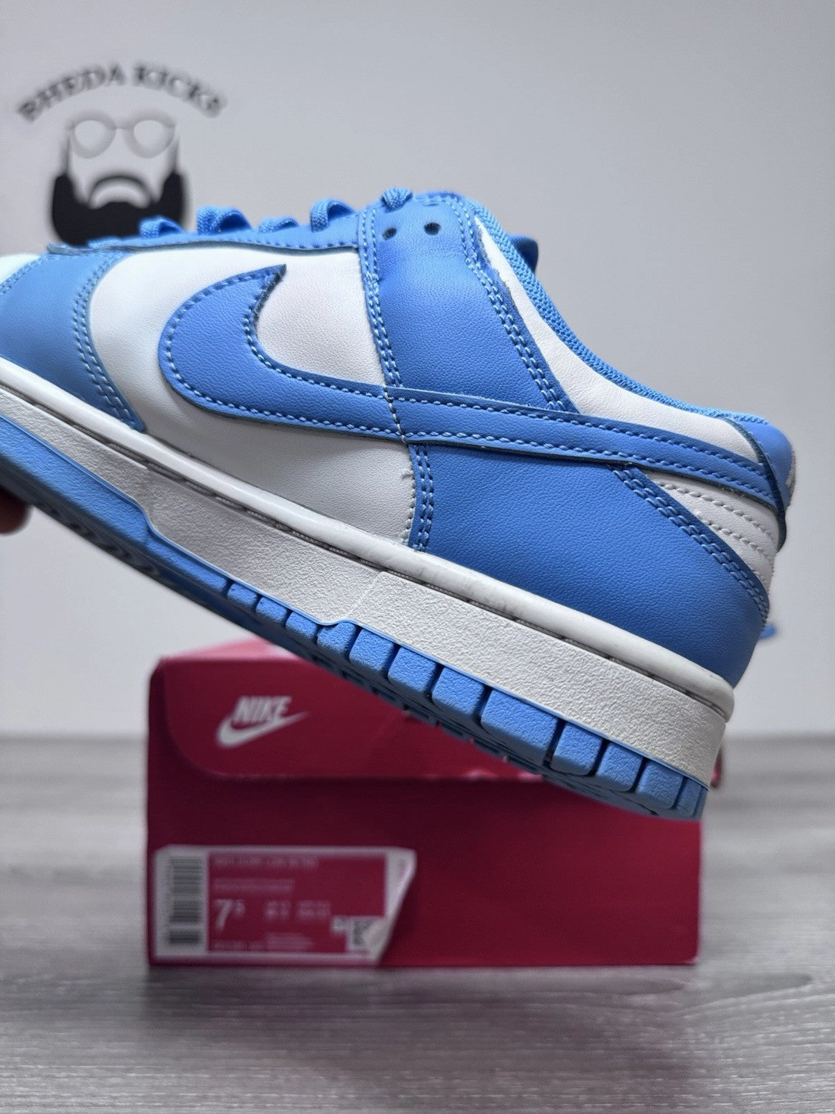 Best Asics Volleyball Shoes 2024 Size 7.5 - Nike Dunk Low Retro "UNC" 2021 DD1391-102 Preowned Authentic