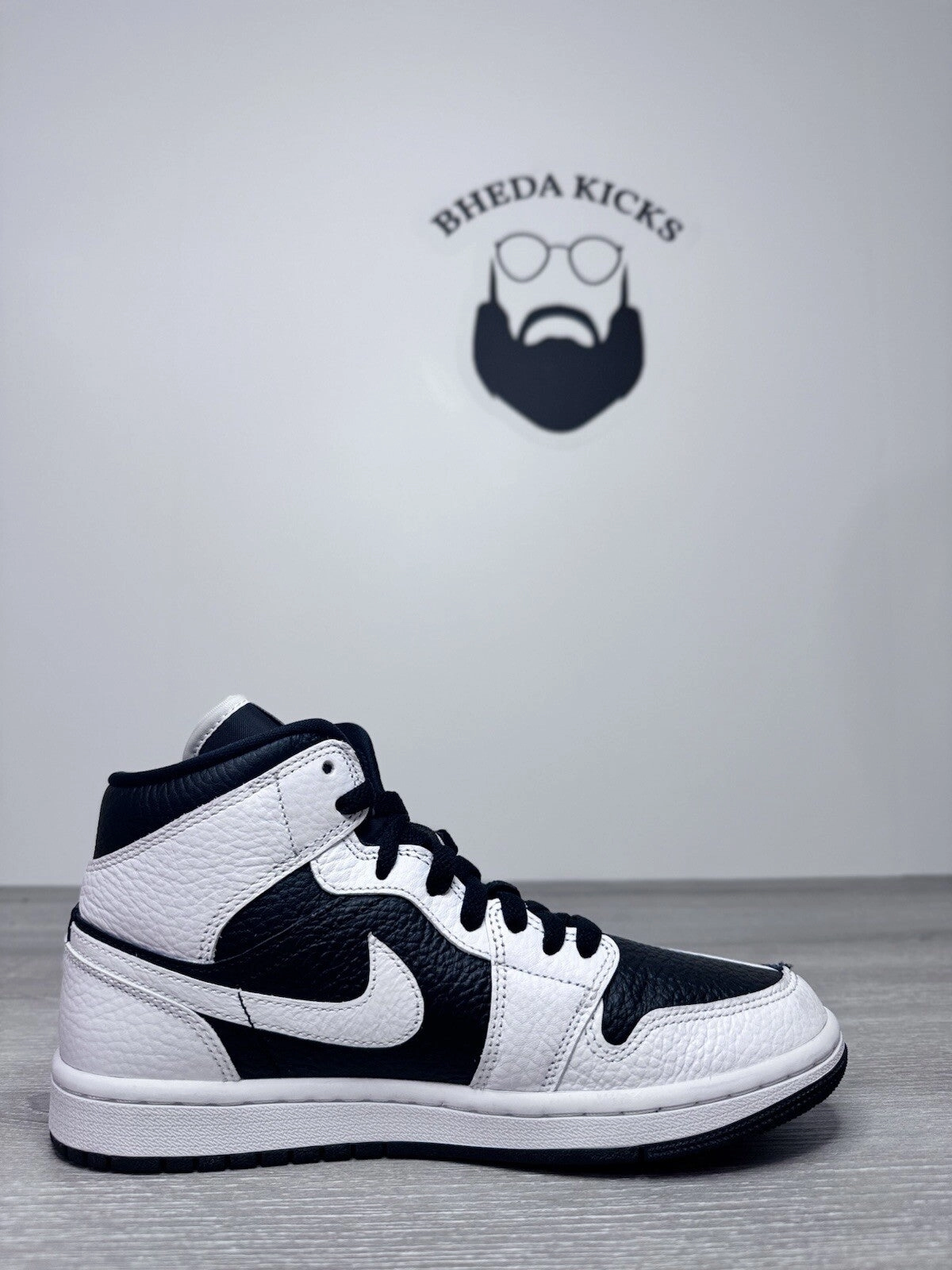 Fashionable Slip On Sneakers Size 7W - Air Jordan 1 Mid Split Black White Women Size DR0501-101 Preowned