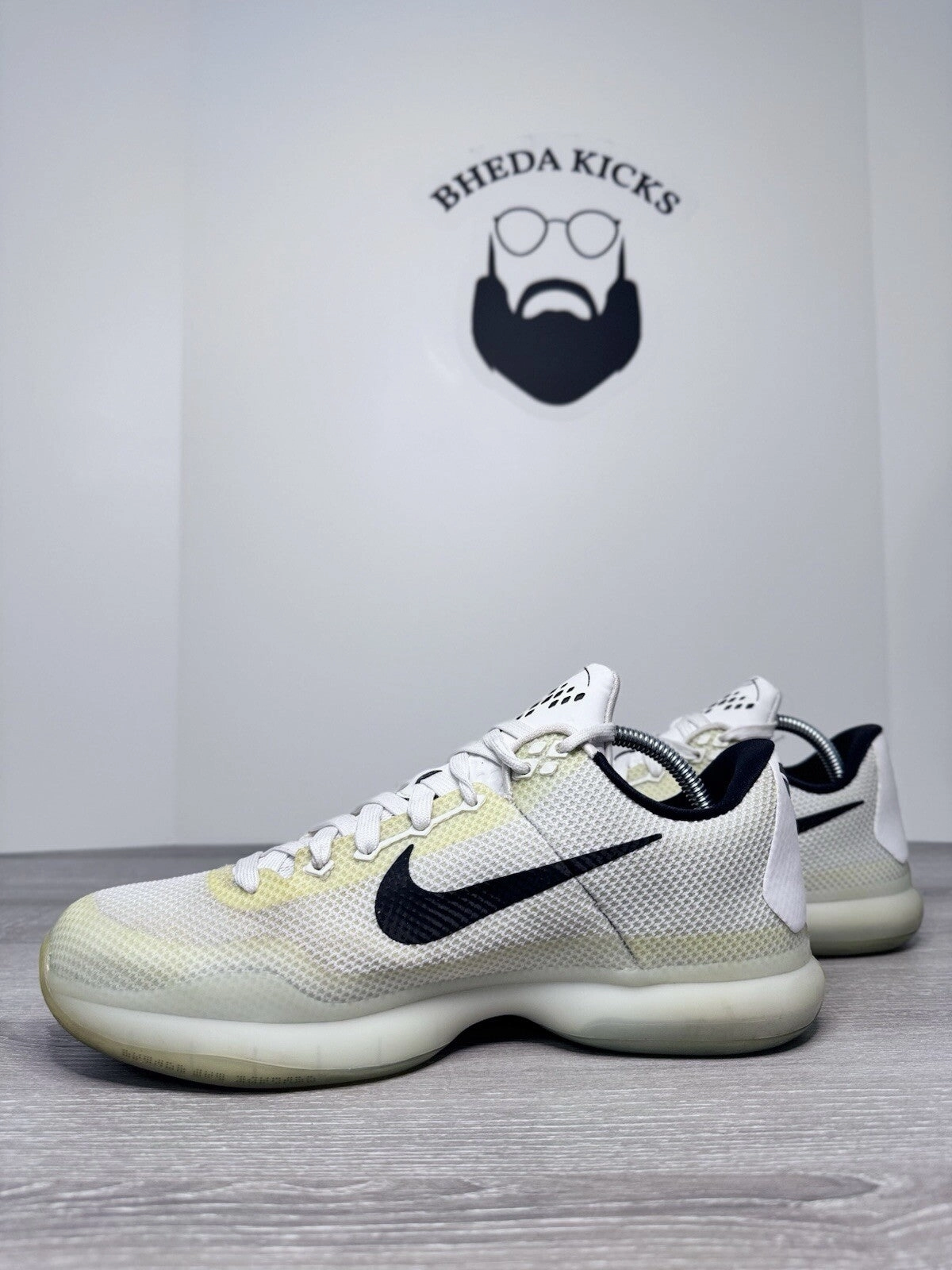 Size 9.5 - Nike Kobe 10 Fundamentals 2015 705317-100 Preowned Authentic Asics Field Hockey Turf Shoes