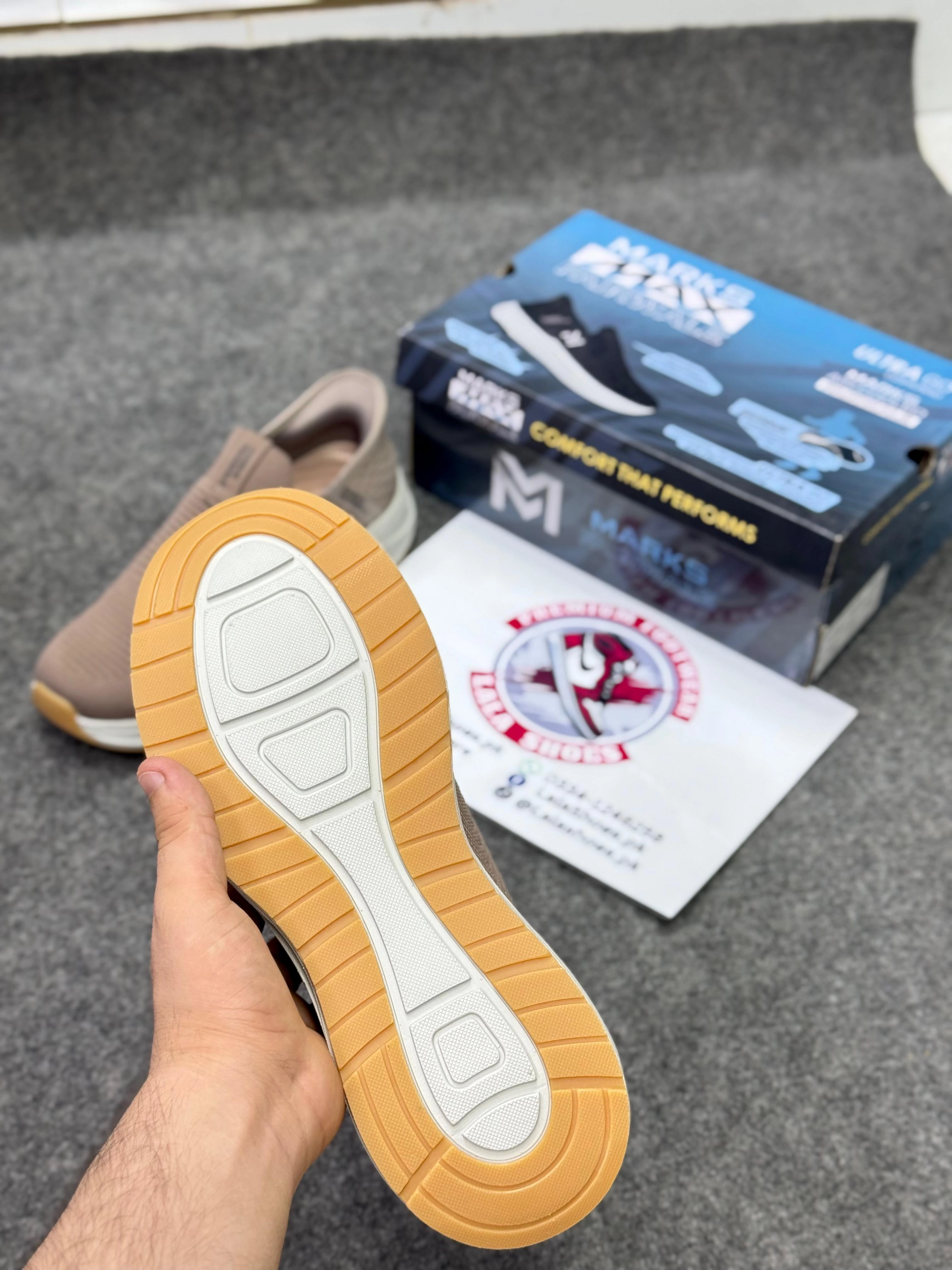 Skechers Slip-ins: Max Cushioning Hyper Burst 78412, Air-Cooled Memory Foam No Shoelace Running Shoes