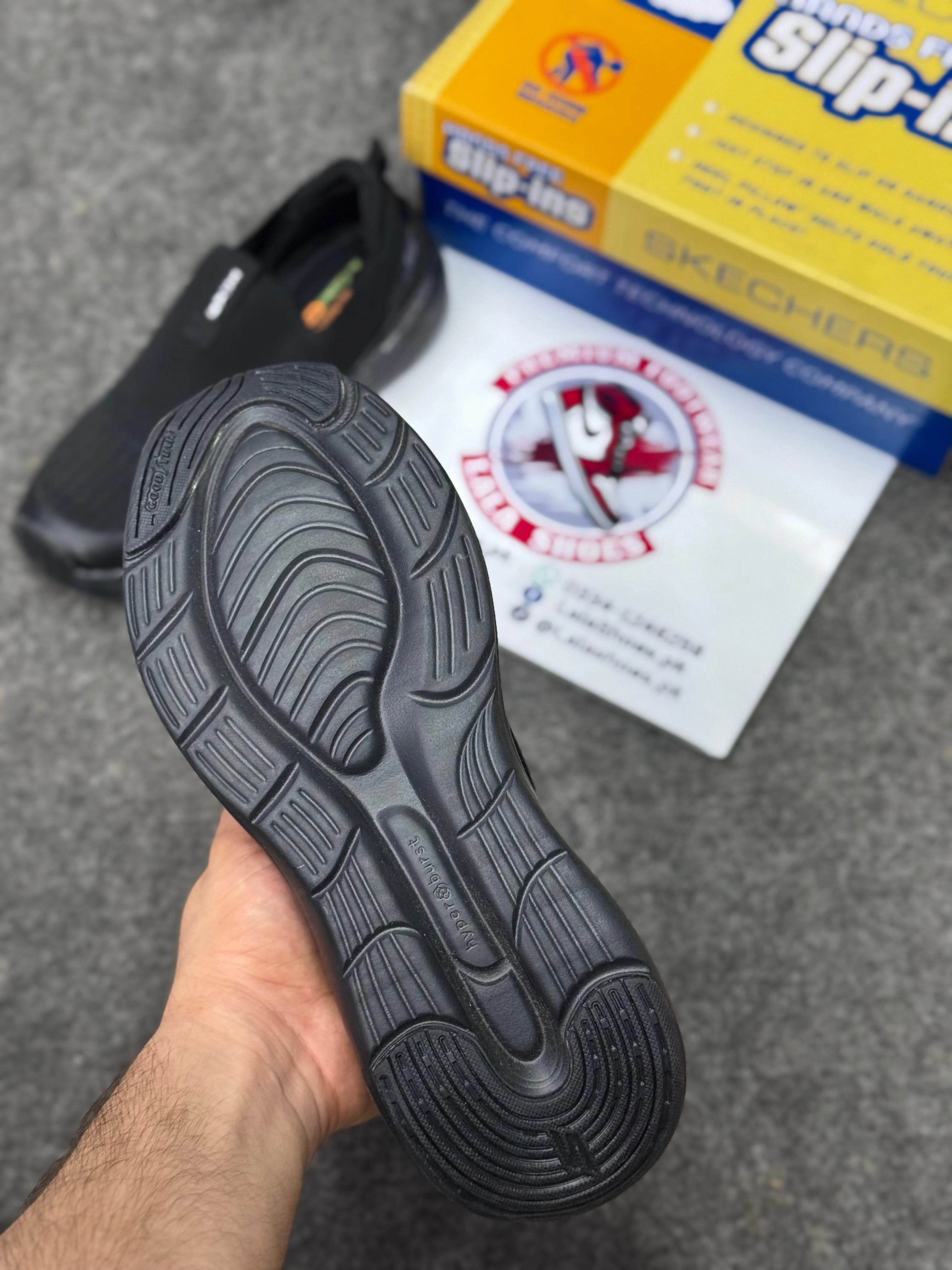 Best Running Shoe For A Beginner Skechers Slip-ins: Max Cushioning Hyper Burst Black 21456, Air-Cooled Memory Foam