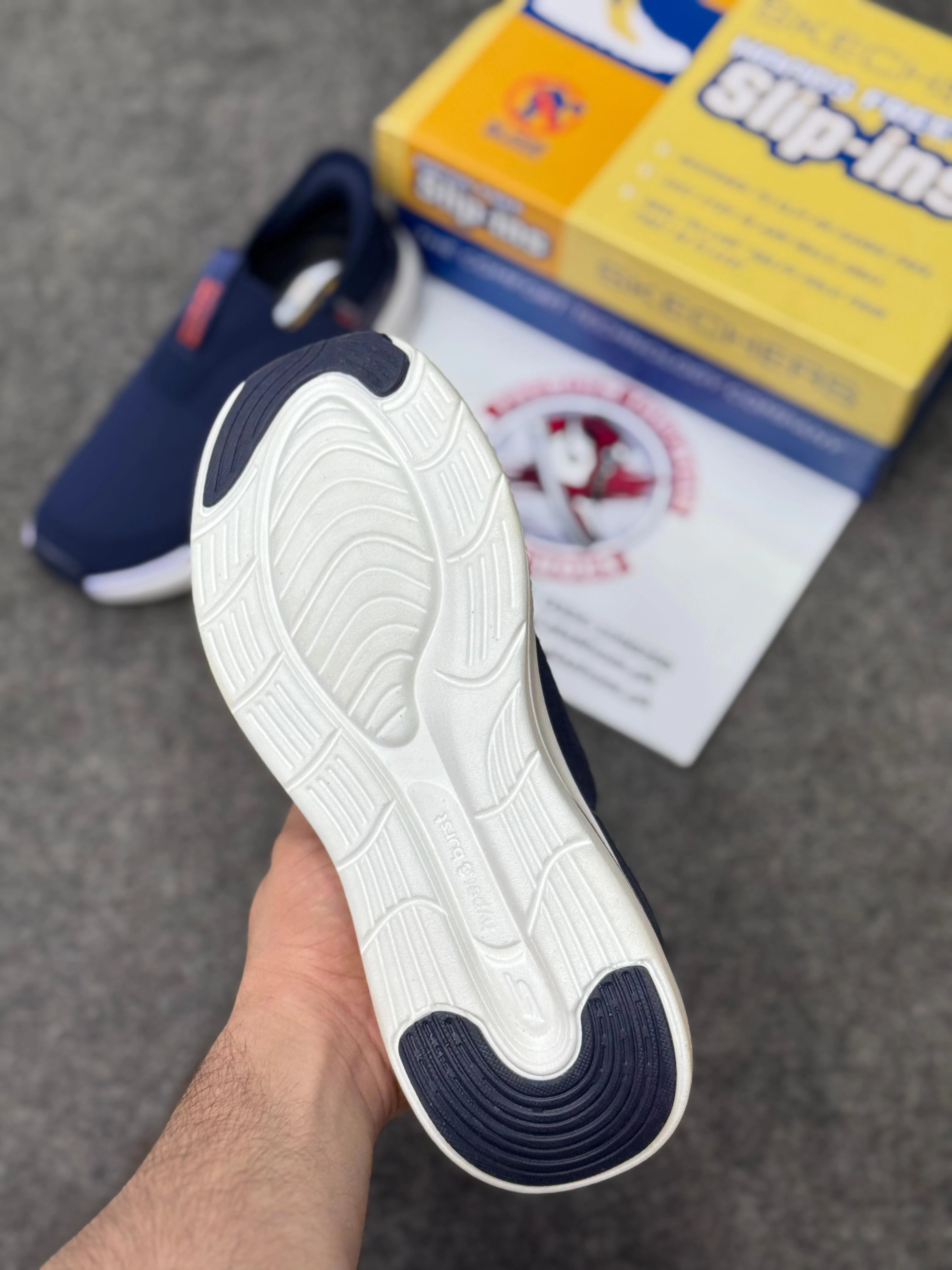 Skechers Slip-ins: Max Cushioning Hyper Burst Navy blue, Air-Cooled Memory Foam Glycerin Max Running Shoes