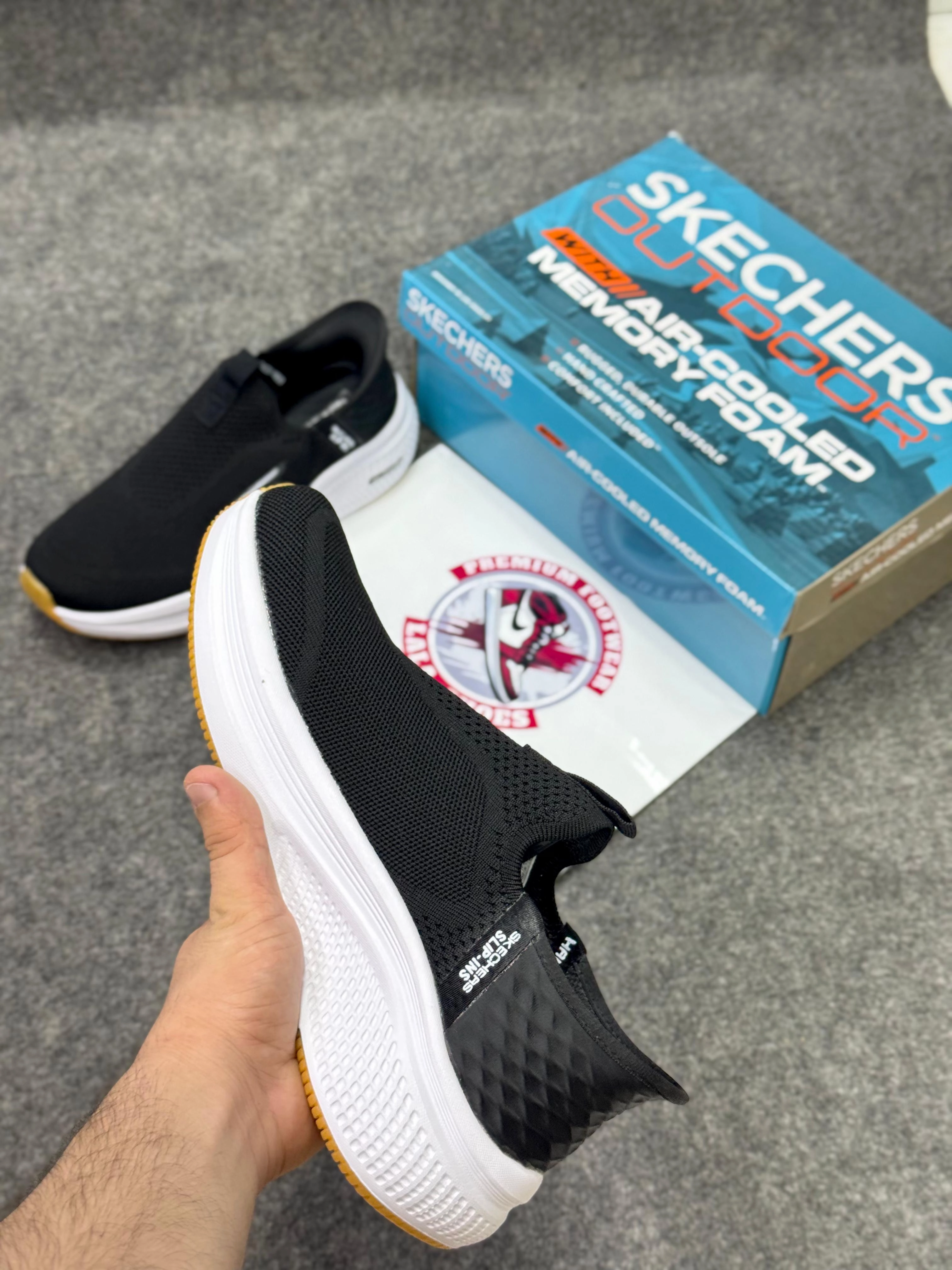 Skechers Slip-ins: Max Cushioning Black white Comfort & Air-Cooled Cushioning | Best Walking Soulstride Flow Trail Running Shoes