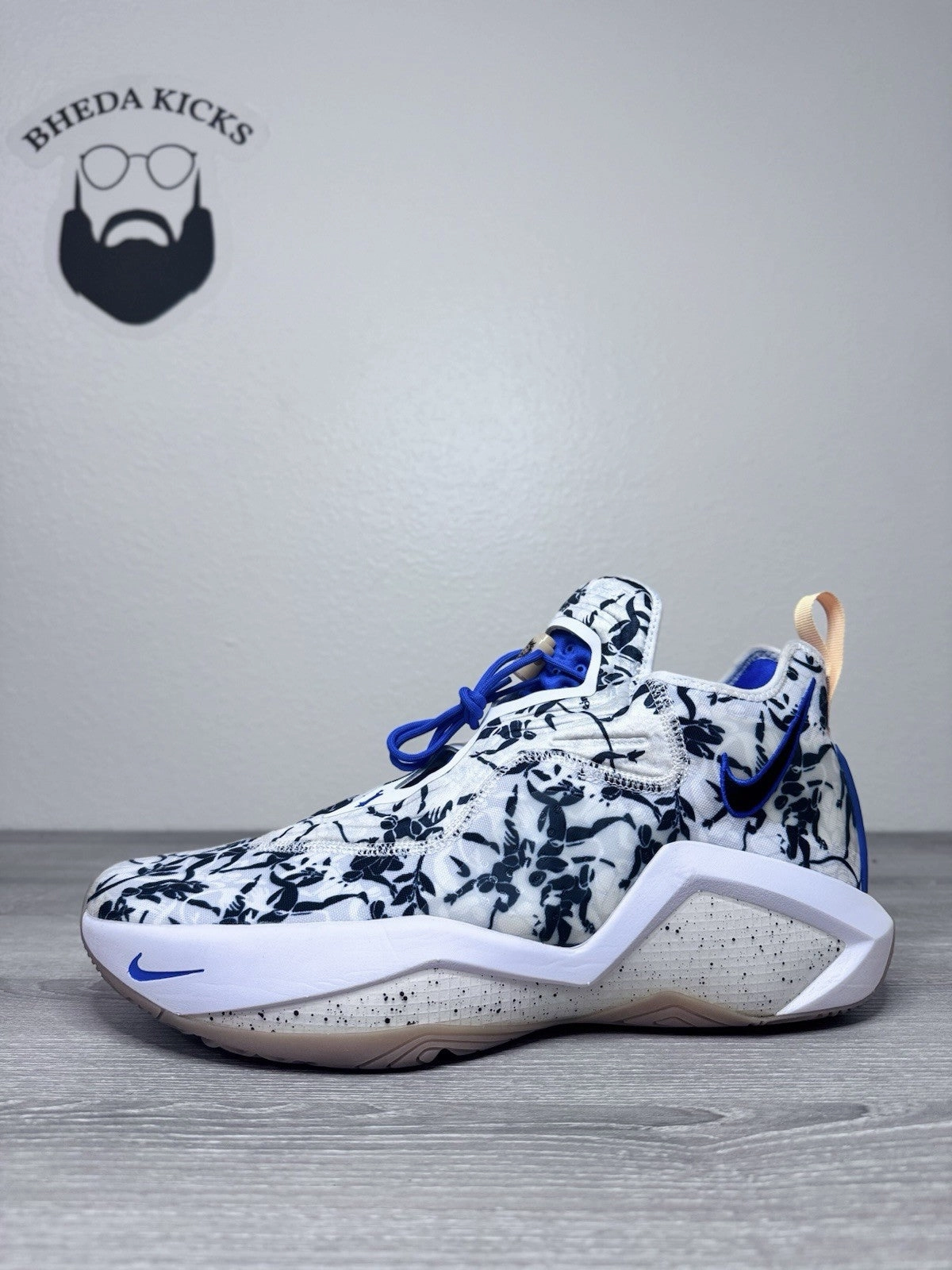 Size 14 - Nike Lebron Soldier XIV 14 Sisterhood Basketball Shoes CK6024-004 Asics Gel Venture 8 Running Shoe