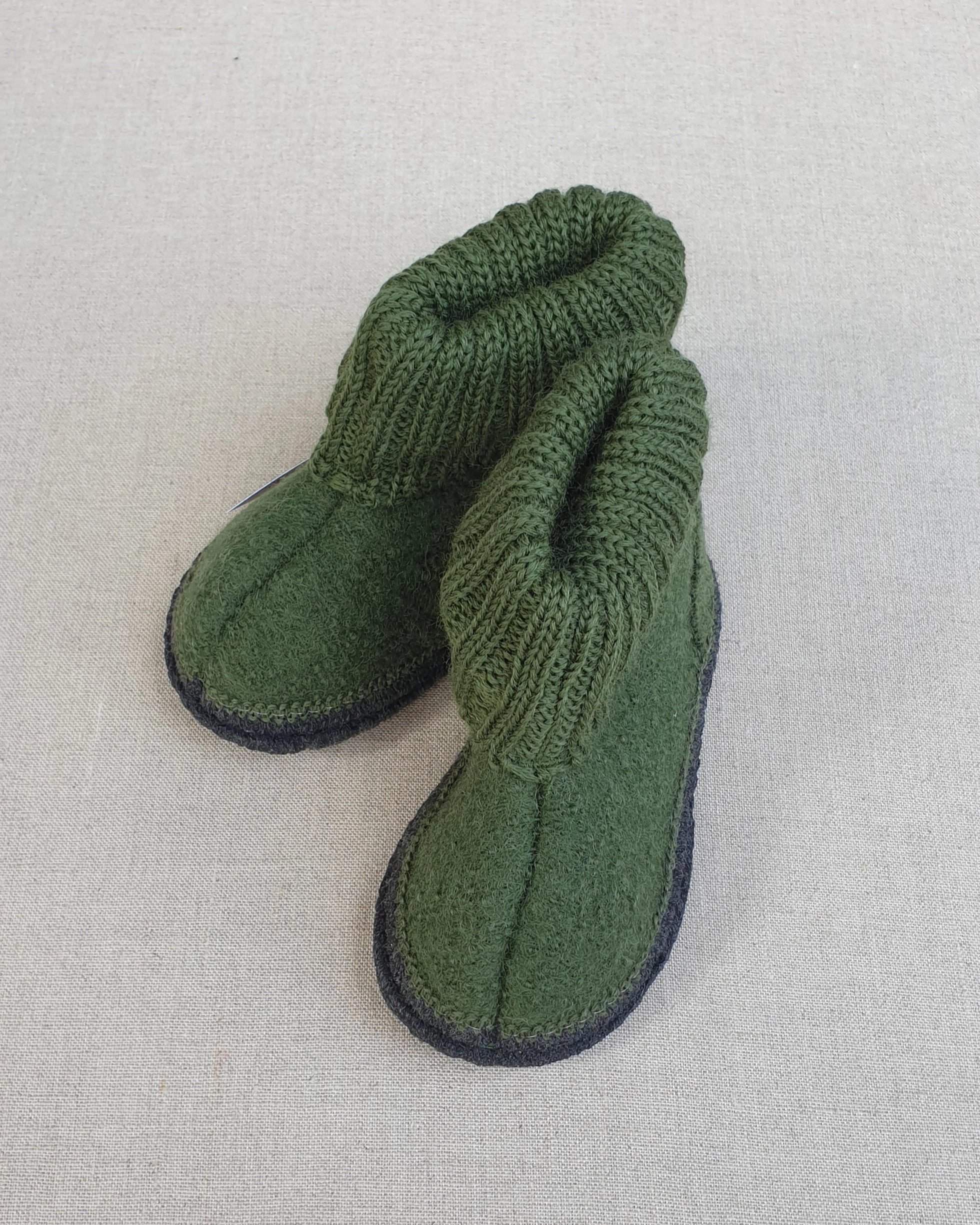 Bergstein Cozy Slippers Forest Slippers With Strap On Back