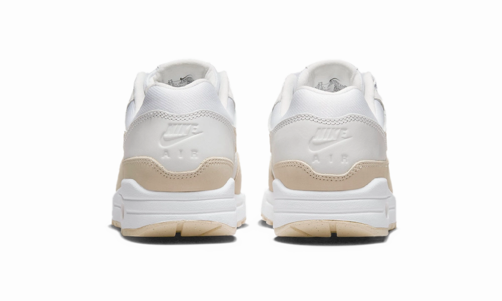 Amazon Com Asics Shoes Nike Air Max 1 Premium Sanddrift