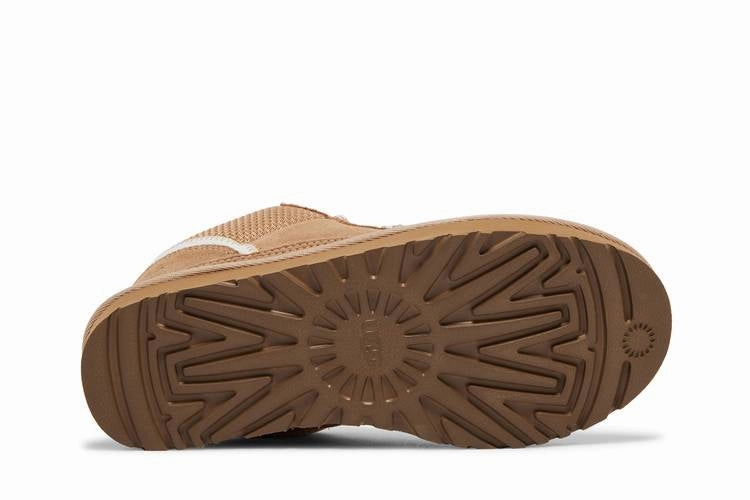 Flat Shoes To Lift In UGG Lowmel Sand (Women's)