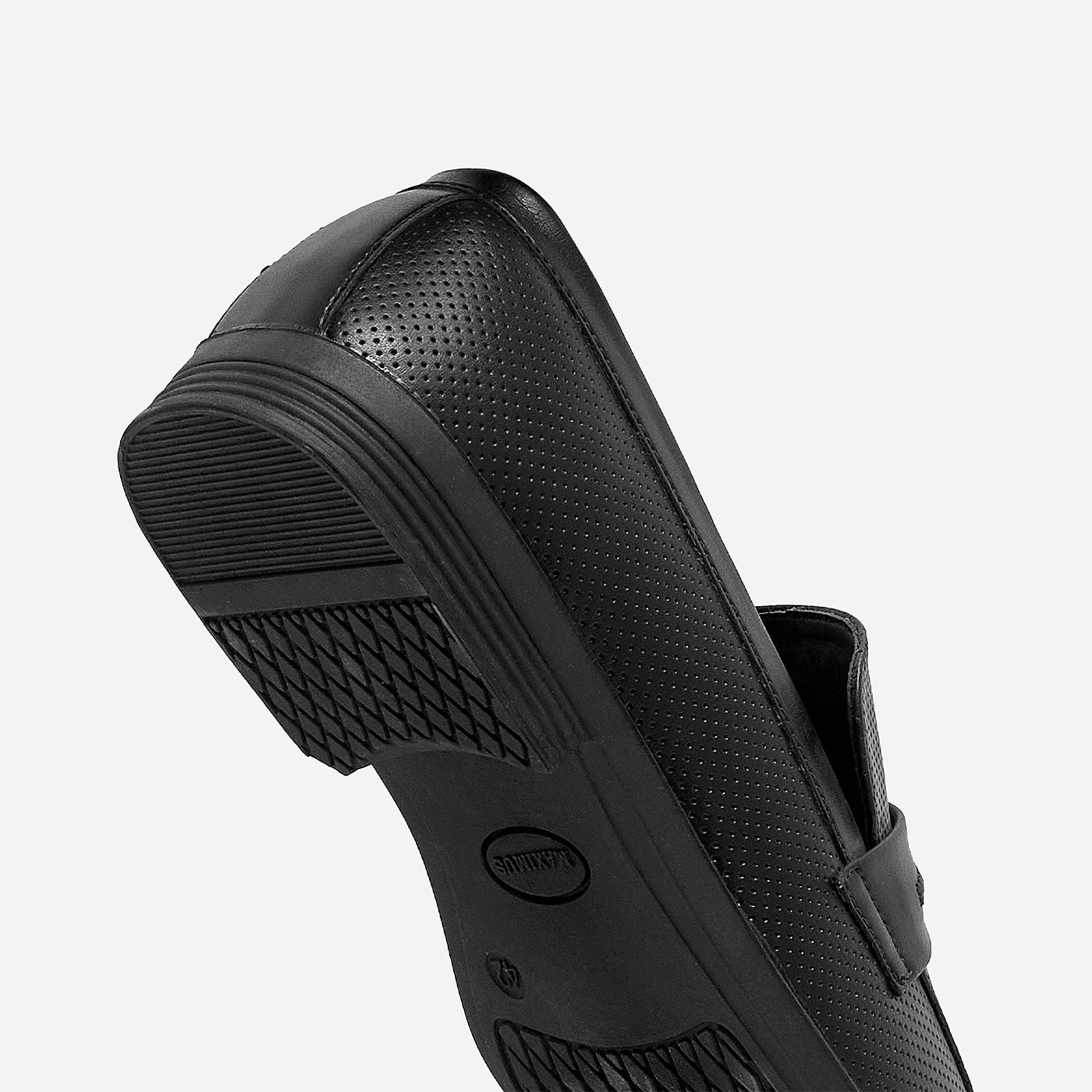 Metallic Silver Loafers Men's Textured Formals