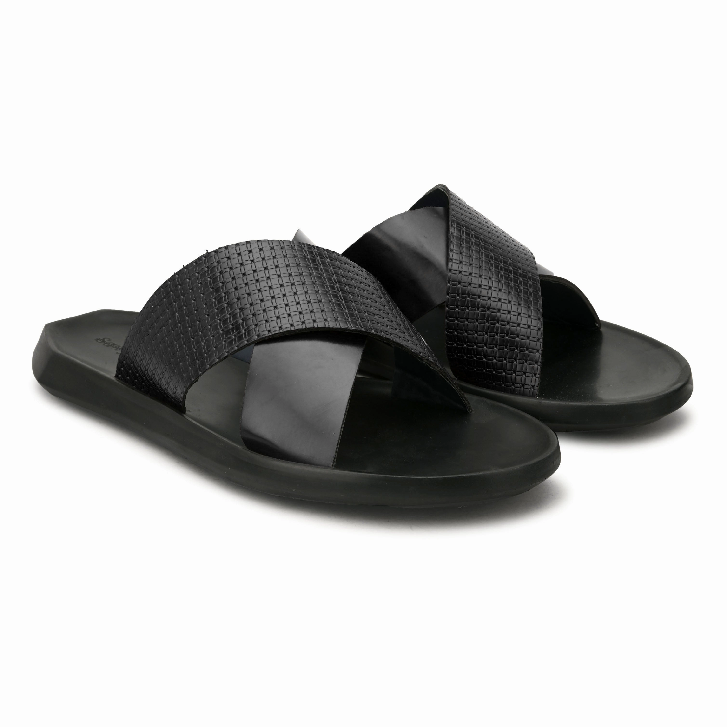 Pluffi Slippers Skylar Black Slippers