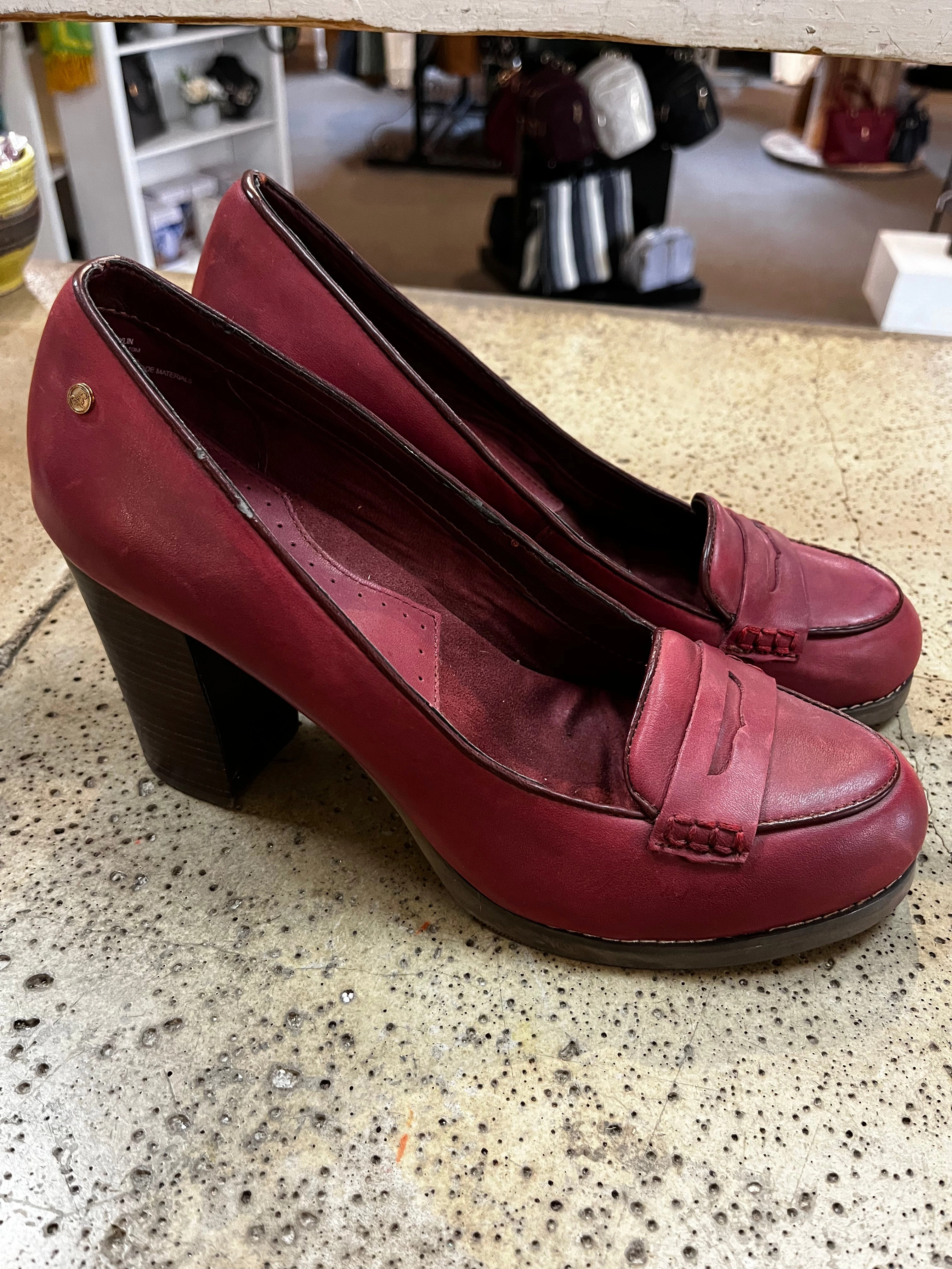 Soft Leather Loafers G.H.Bass & Co Heeled Kaylin Loafers (Size 10)