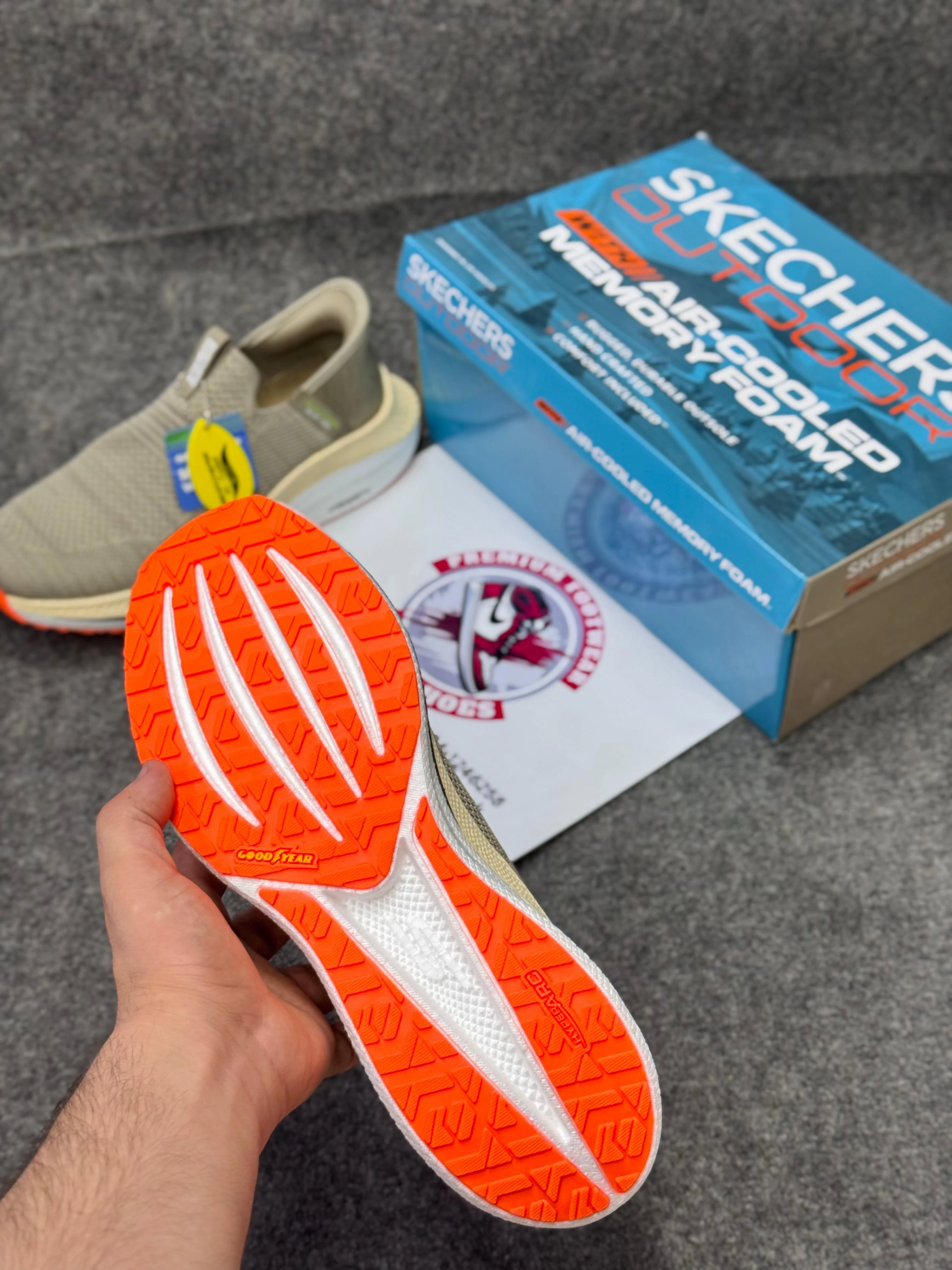 Air Zoom Pegasus 38 Road Running Shoes Skechers Slip-ins: Max Cushioning Hyper Burst Light Brown Lightweight, Air-Cooled Memory Foam