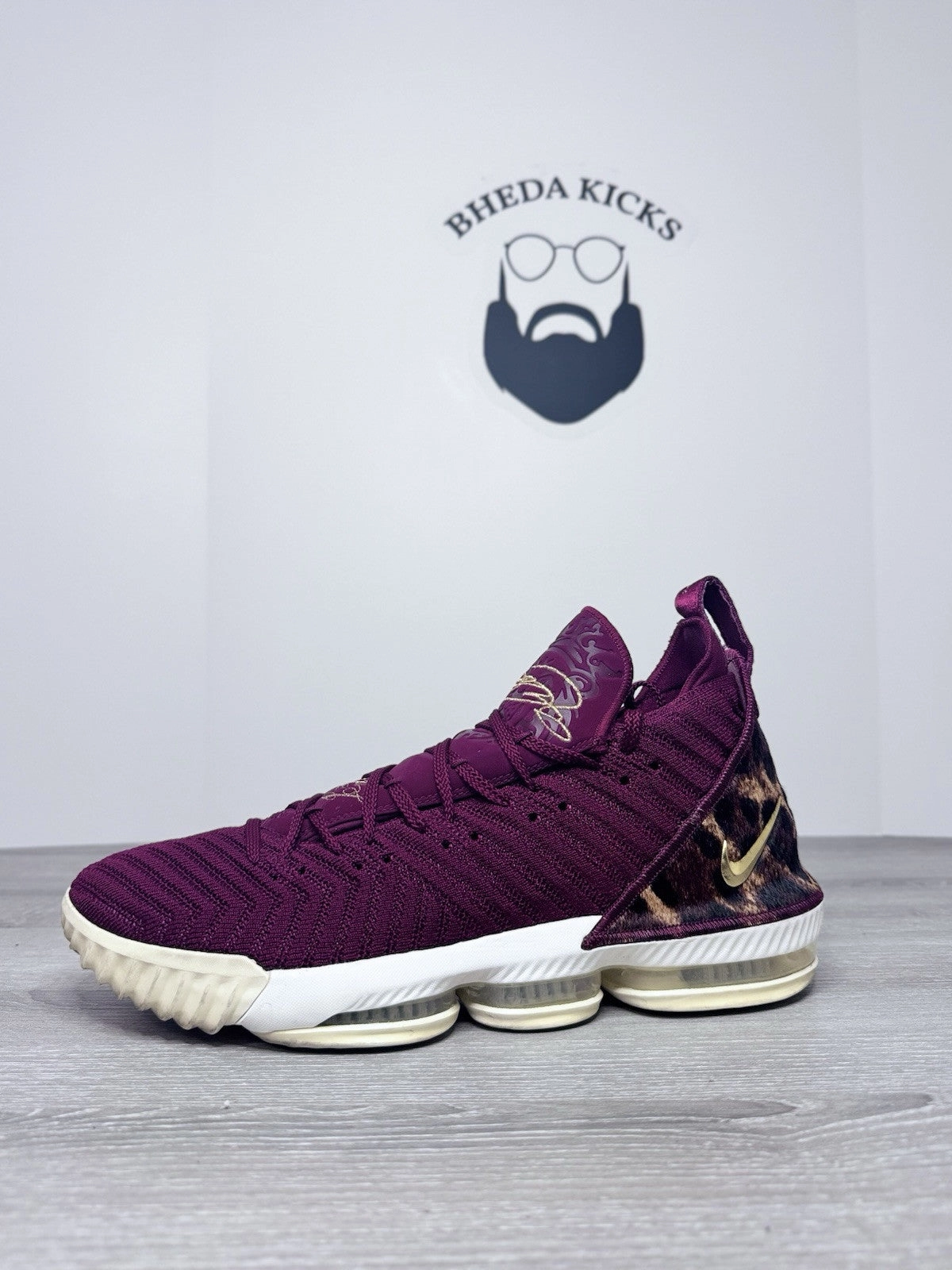 Size 13 - Nike Lebron 16 King AO2588-601 Red White Gold Preowned Authentic Asics Gel-nimbus 23 Knit Running Shoes