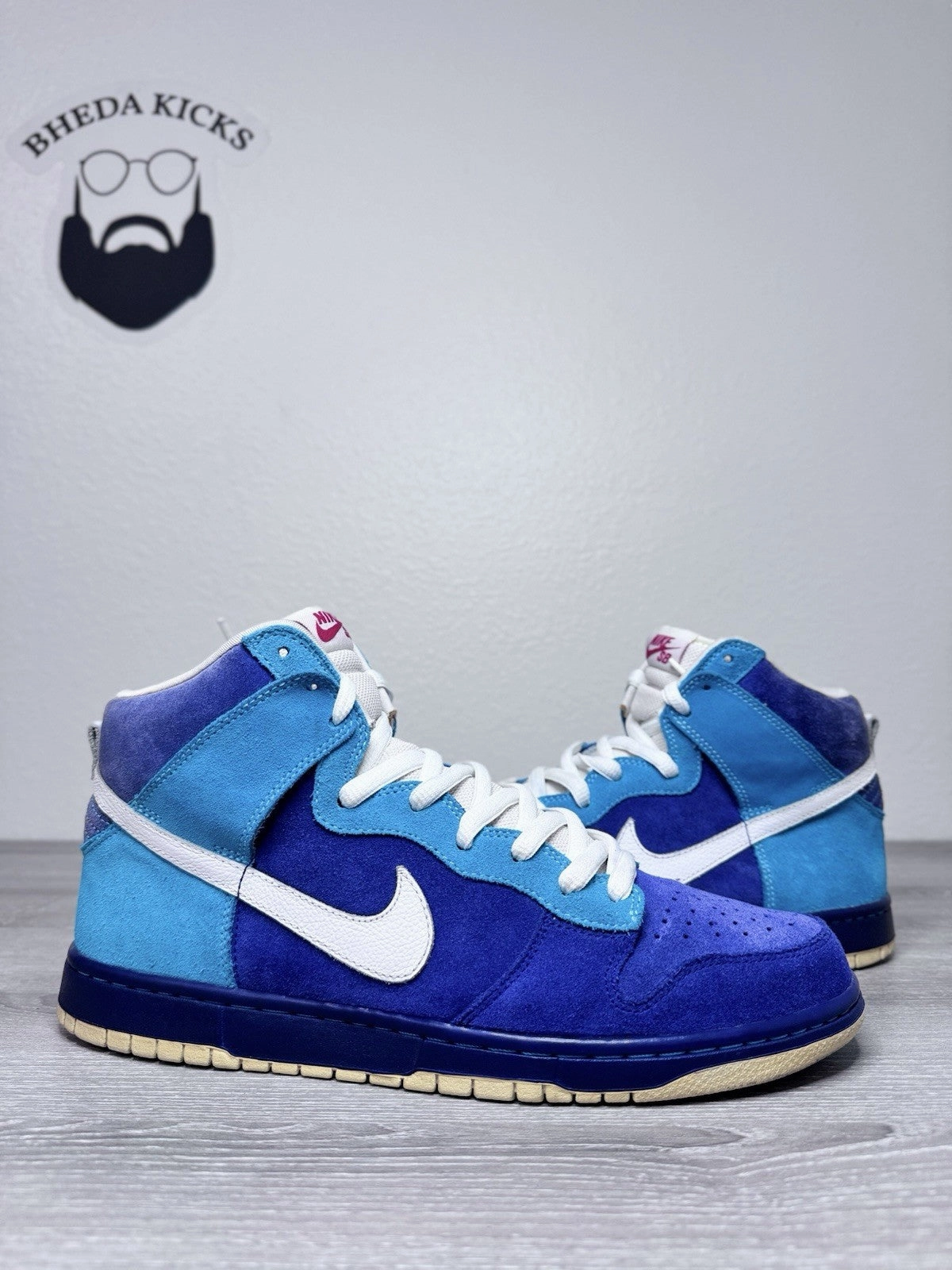 Best Cushioned Asics Running Shoes Size 11.5 - Nike SB Dunk High Pro Oceanic Airlines 2010 305050-400 Chlorine