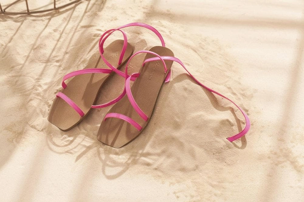 Flat vegan sandal by Arenaria - pink Sandals Flat Foot