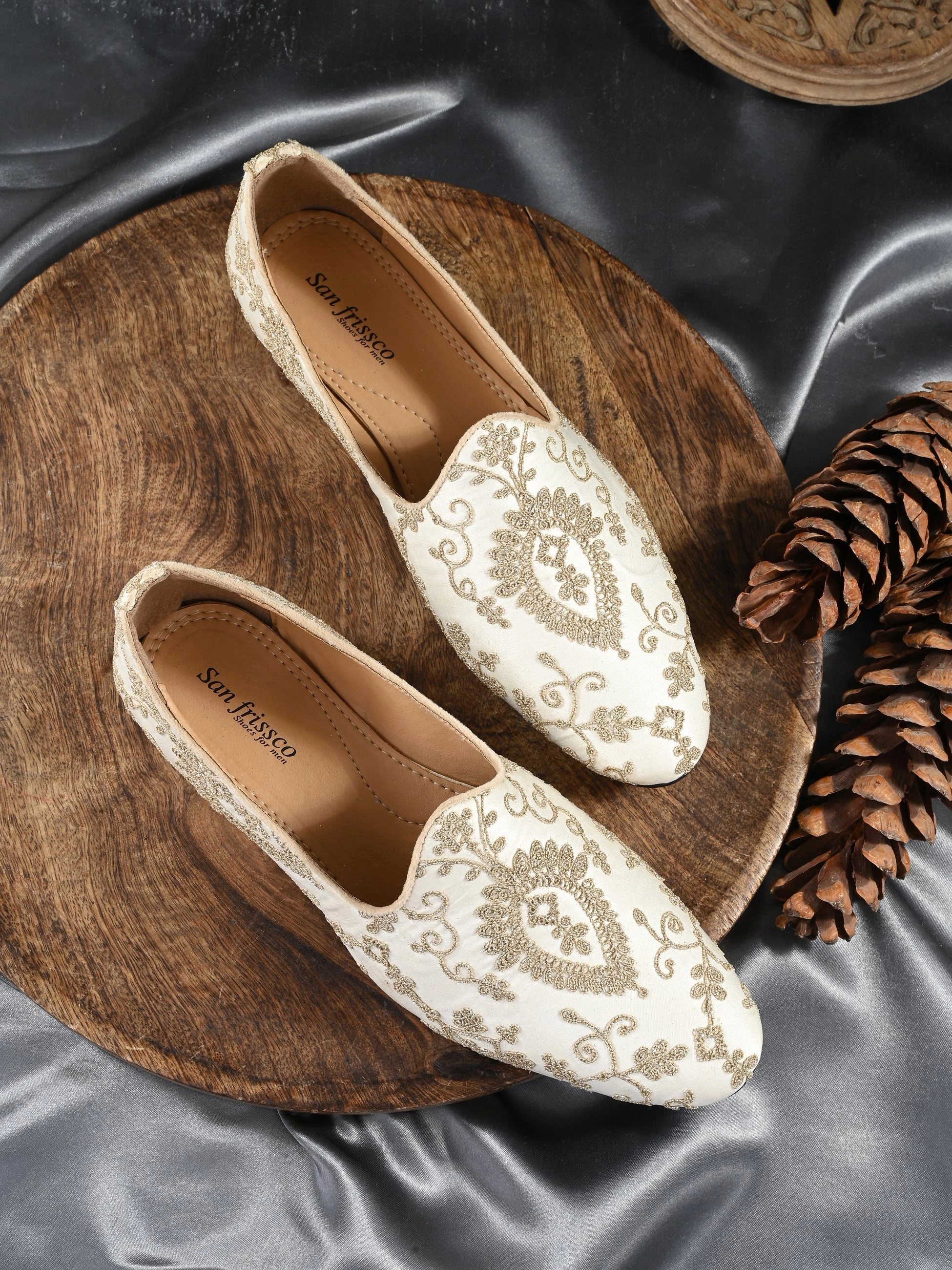 Xt-pathway 2 Casual Shoes Waris Beige-Gold Mojaris