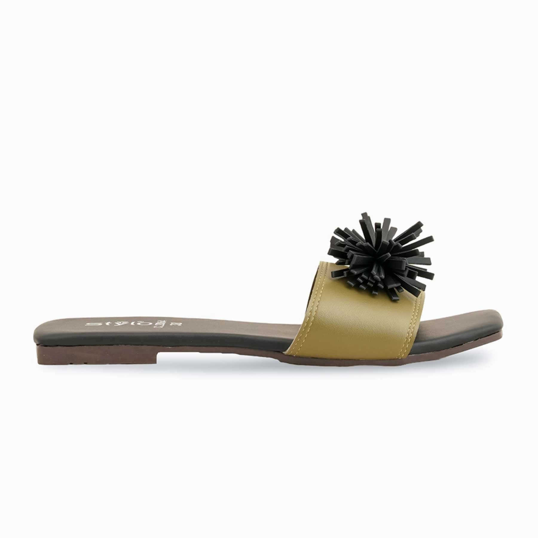 Thumb Slippers Green Casual Slipper For Ladies CL2064