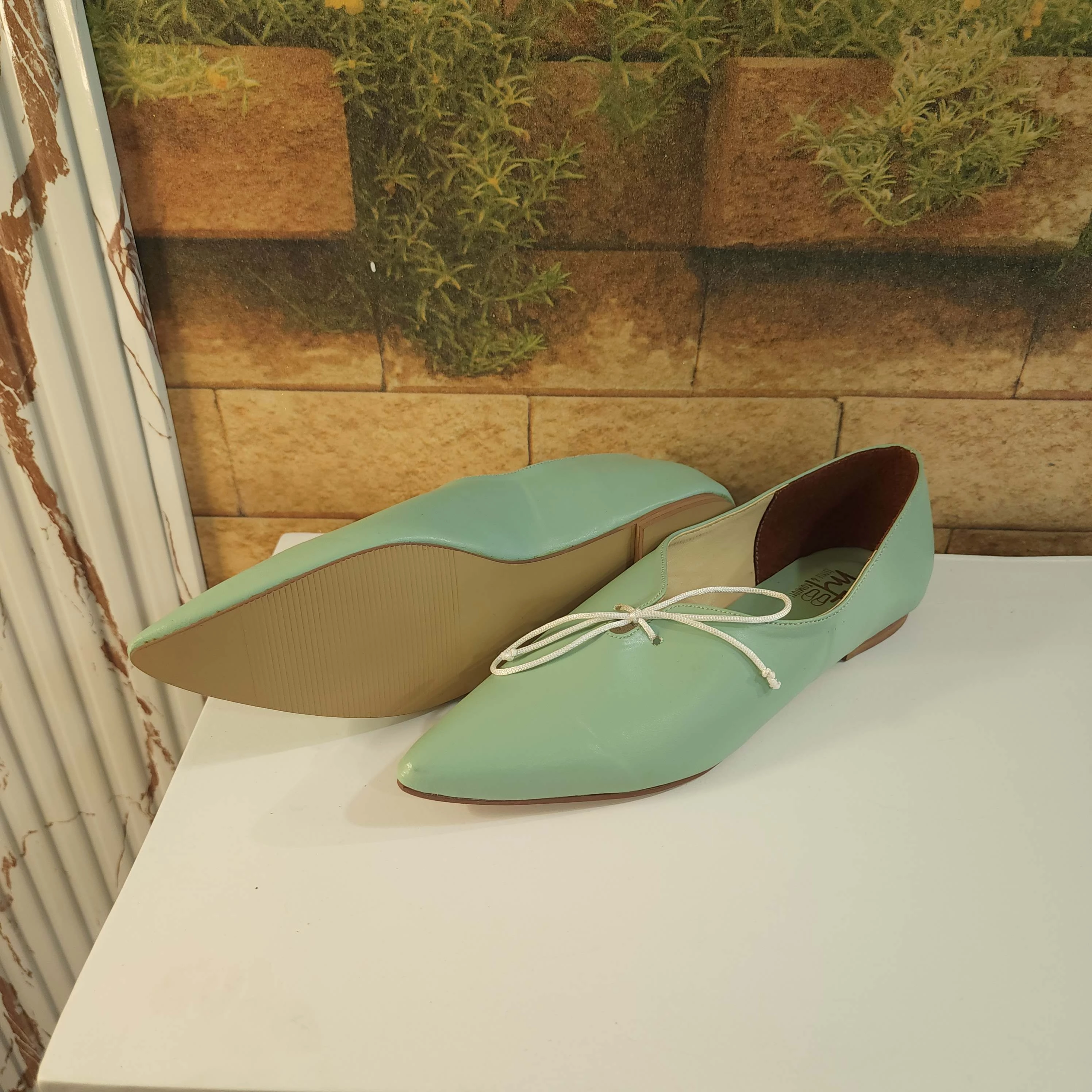 Flat Winter Wedding Shoes Green Pointed Pumps in Flat