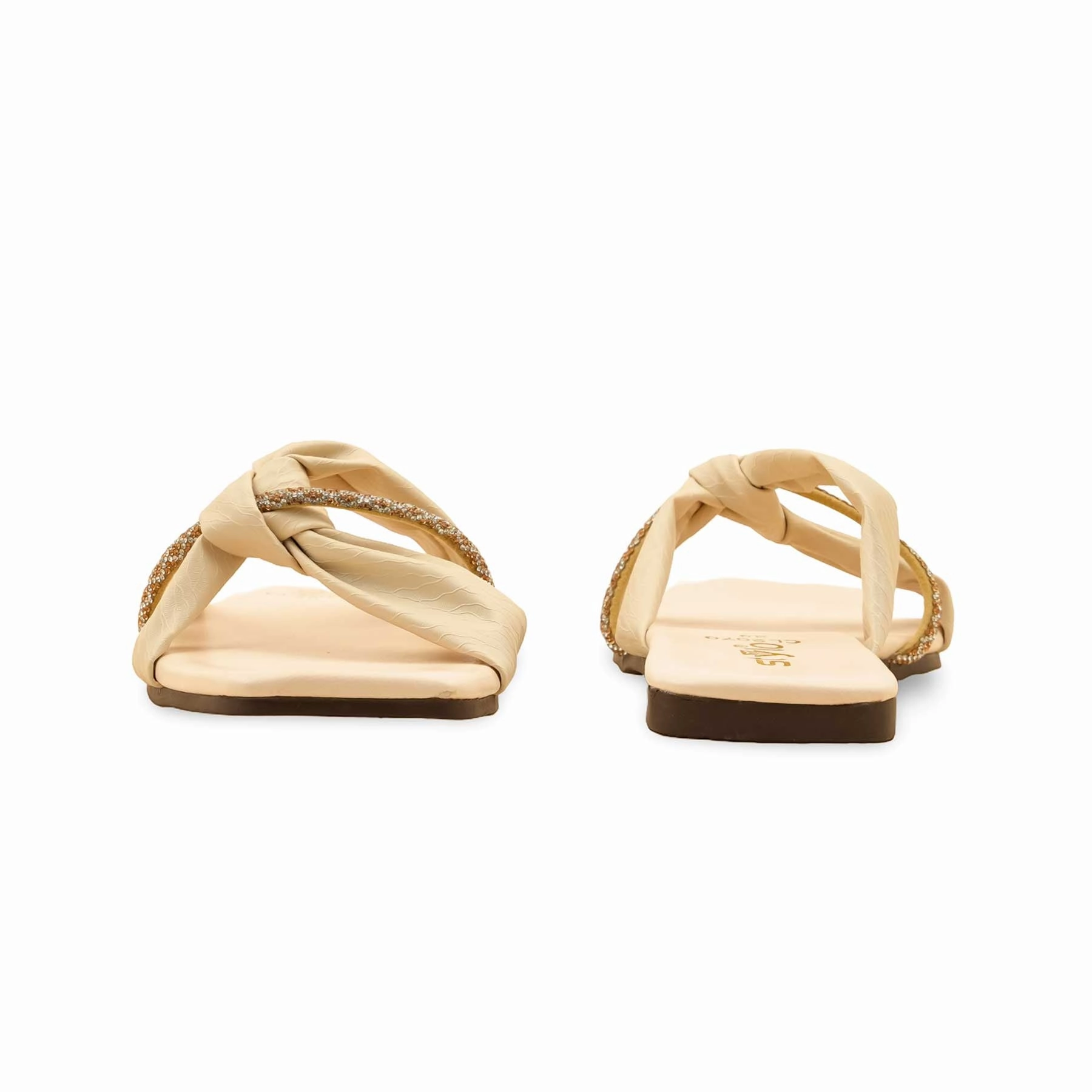 Casual Wear Shoes Cream Casual Chappal CL2070