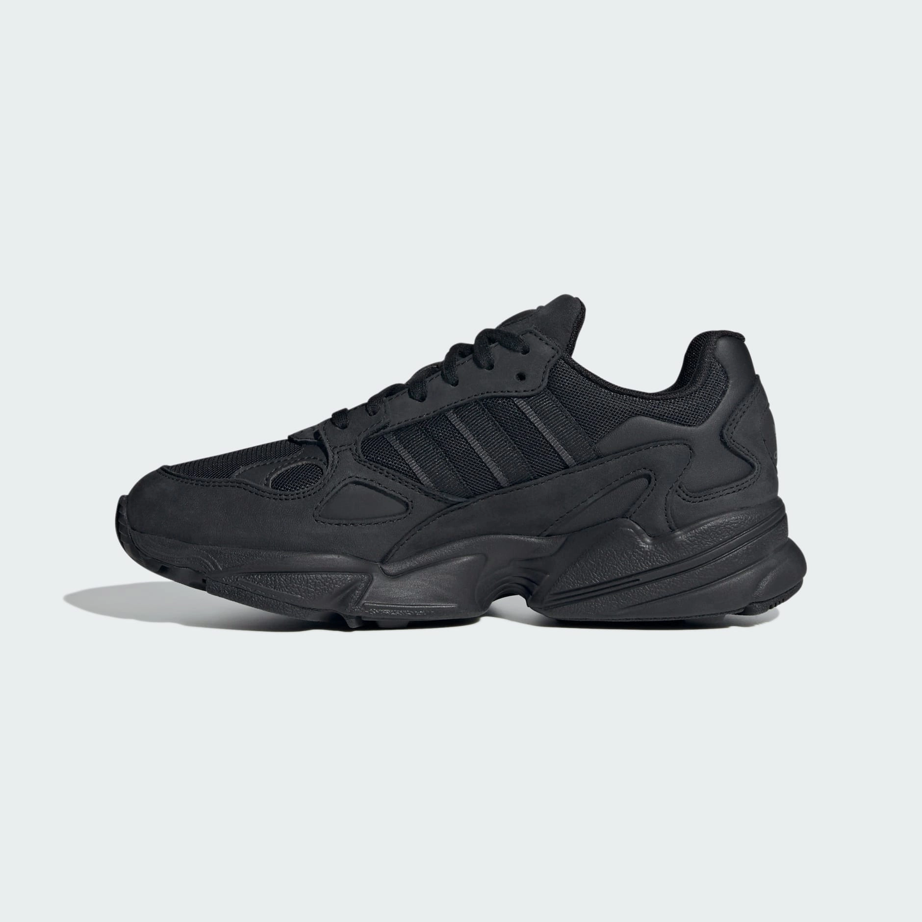 ADIDAS FALCON  - IG8300 Arsenal Adidas Shoes