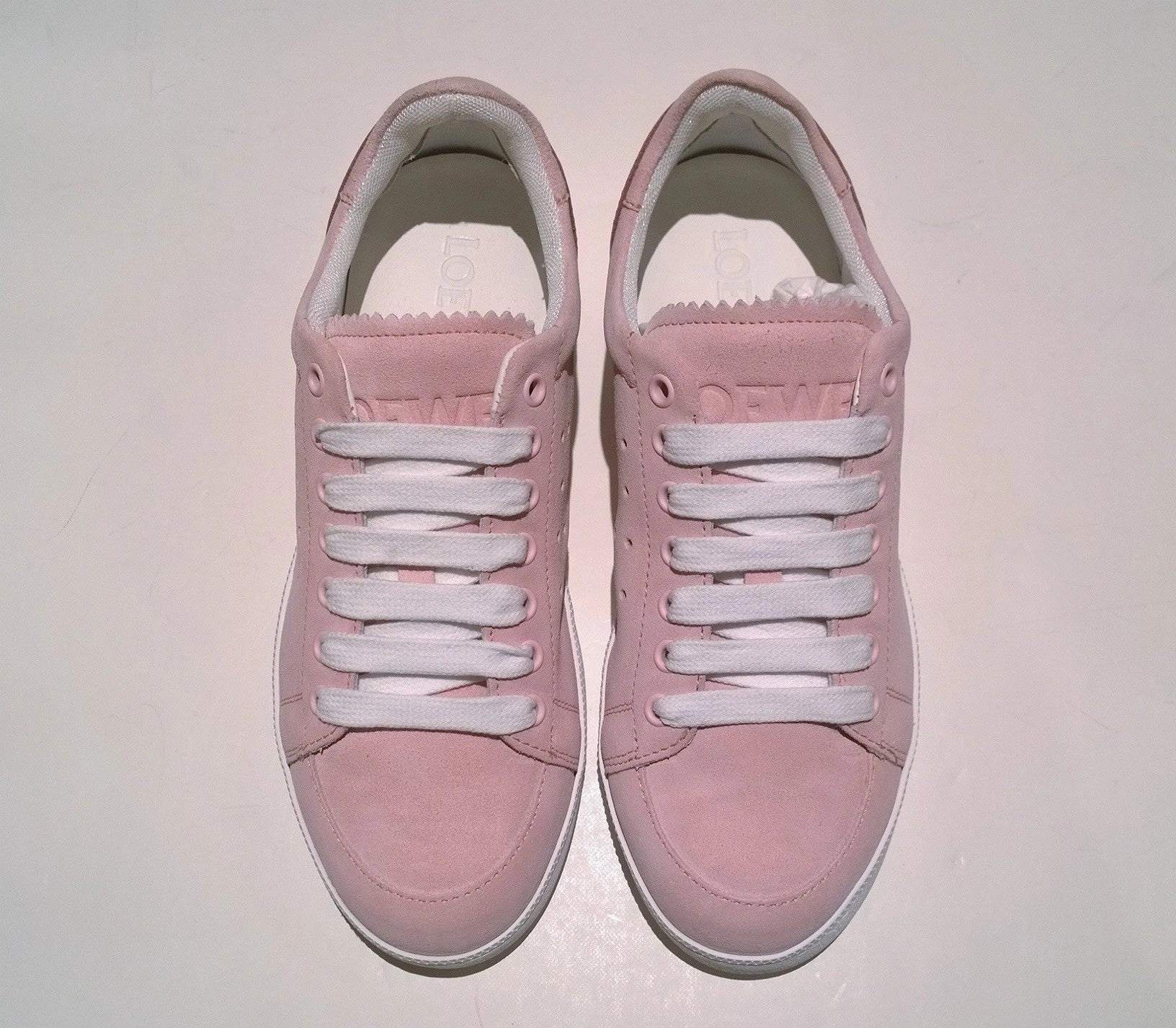 Gold Flat Lace Up Shoes Loewe Soft Sneakers in Light Pink Suede